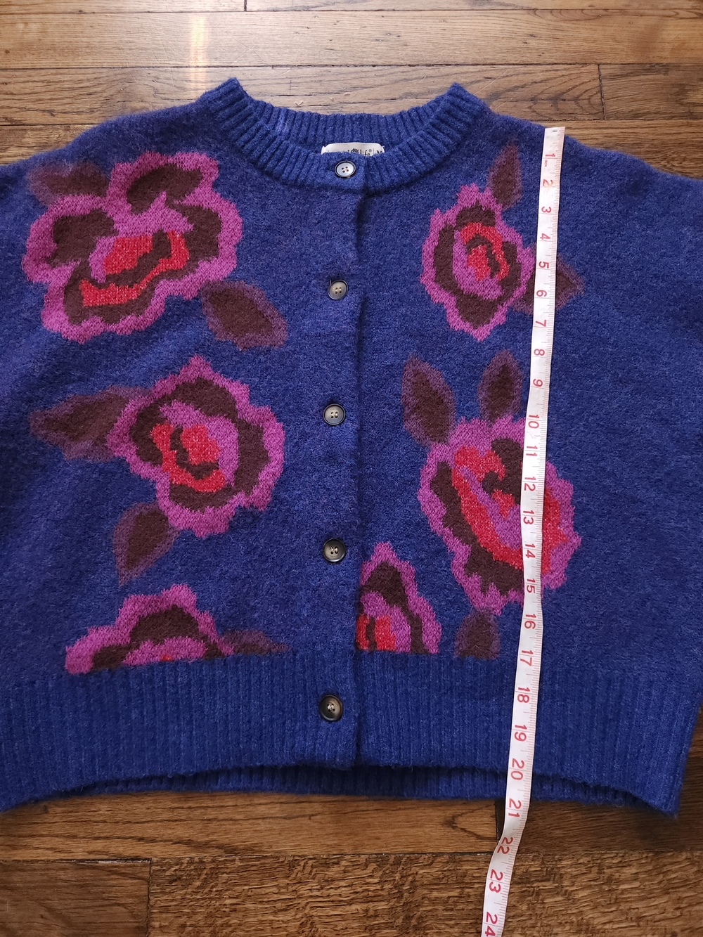 Natural Life Floral Button Front Cardigan Sweater in Blue Rose Size Medium - Picture 12 of 14